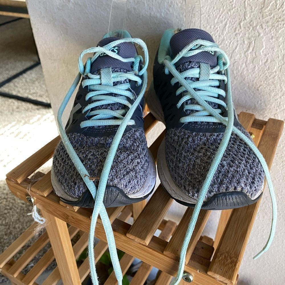 ASICS - Picture 1 of 8